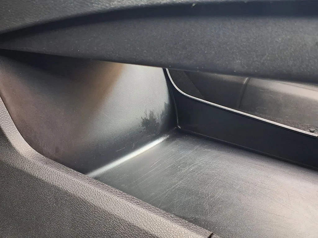 Used 2025 Silver Nissan SV image 34