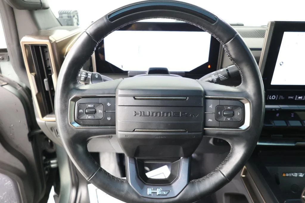 Used 2024 Moonshot Green Matte GMC e4WD 4dr 3x Edition 1 w/ Extreme Off-Road & Bronze Beadlock Pkgs image 12