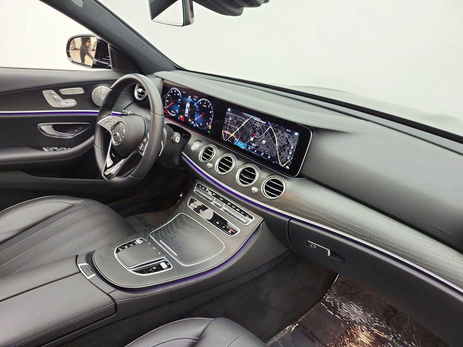 Certified Used 2022 Black Mercedes-Benz E 350 RWD Sedan image 19
