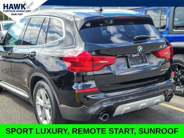 Used 2019 Black BMW xDrive30i image 6