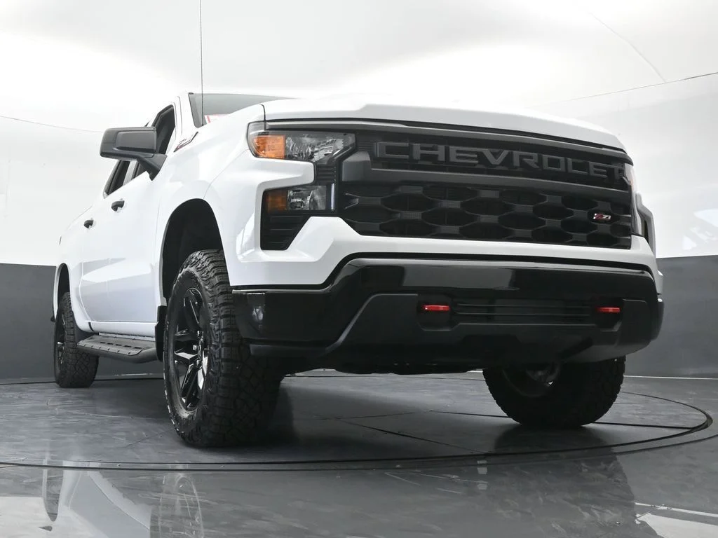 Used 2024 Summit White Chevrolet Custom Trail Boss image 67