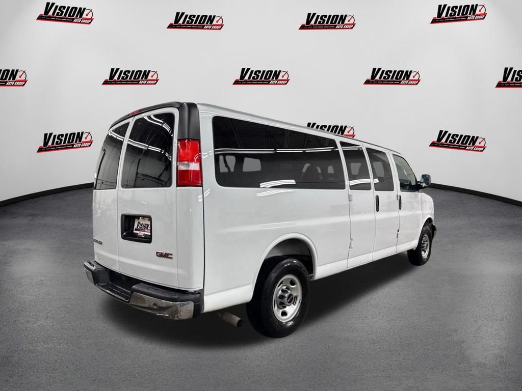 Used 2025 White GMC LT image 5