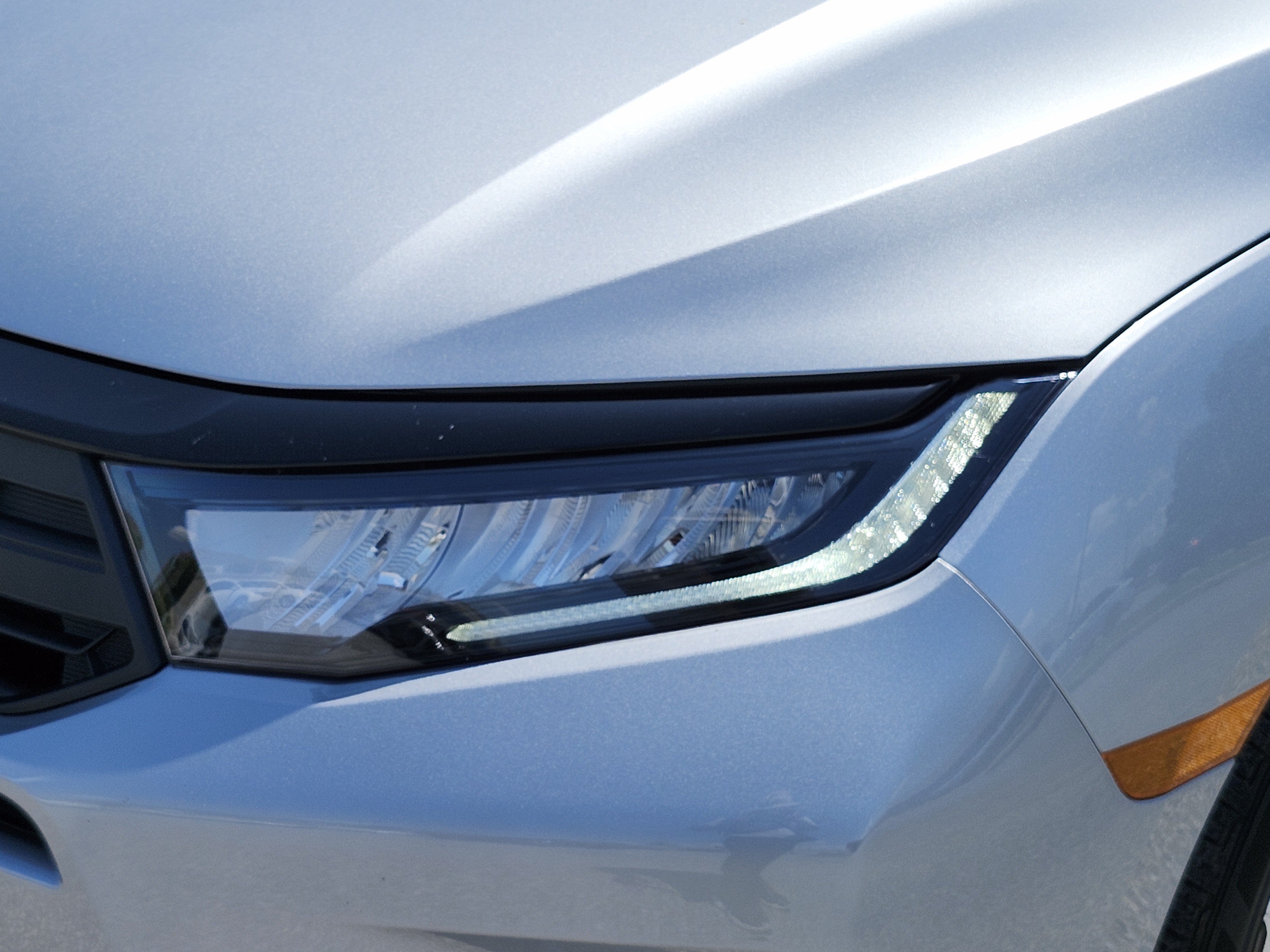 Used 2025 Silver Honda EX-L image 35
