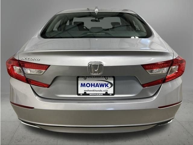 Certified Used 2021 Lunar Silver Metallic Honda LX image 4
