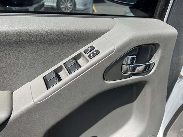 Used 2019 Silver Nissan SV image 17