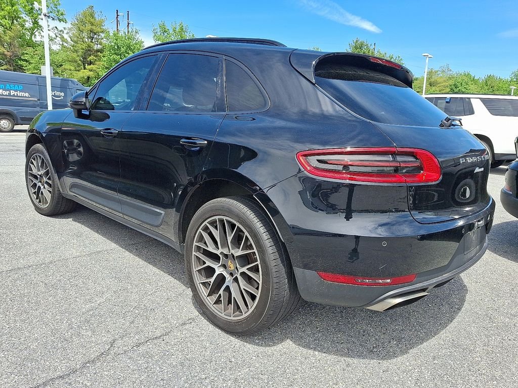 Used 2018 Black Porsche Base image 4