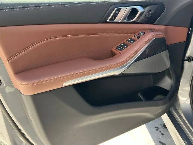 New 2026 Gray BMW xDrive40i image 21