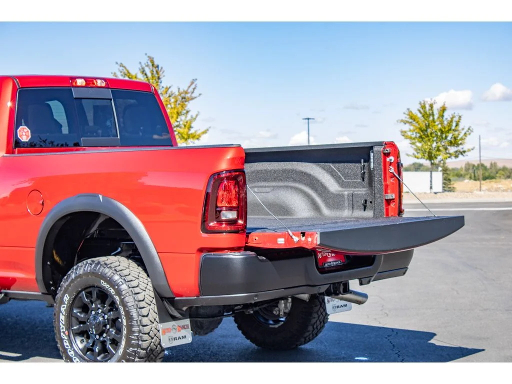 Used 2026 Molten Red Pearlcoat Ram Tradesman image 10