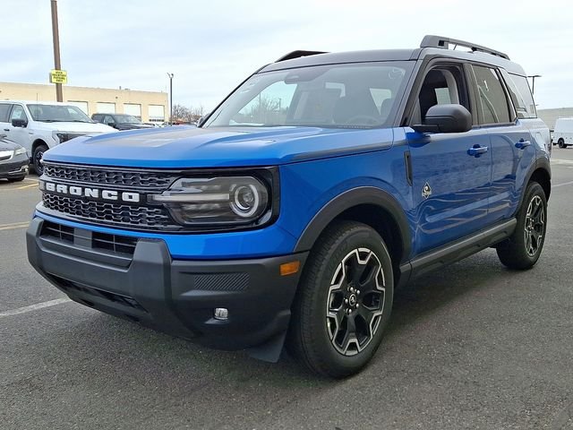 Used 2025 Blue Ford Outer Banks image 3