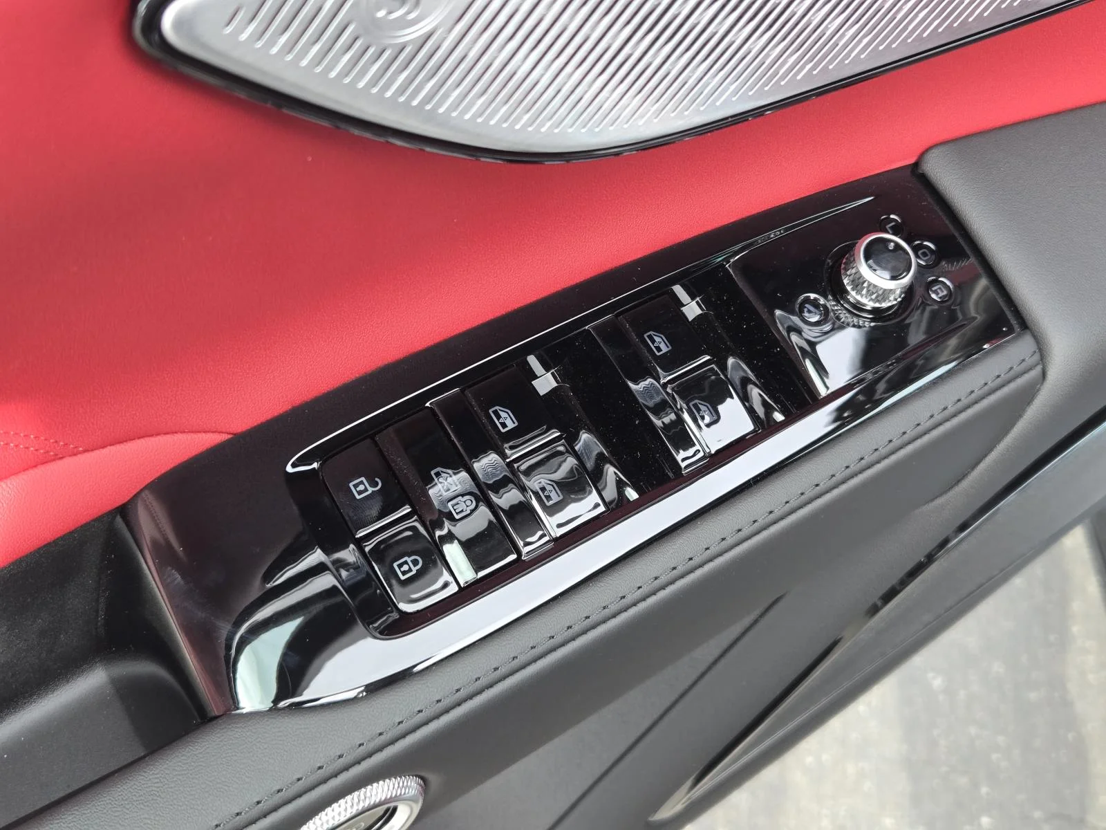 2026 Maserati Grecale Modena V6 - Photo 19