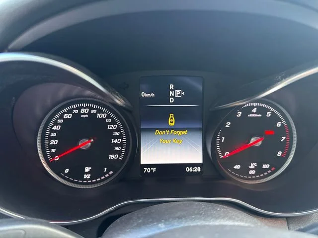 Used 2015  Mercedes-Benz C 300 image 15