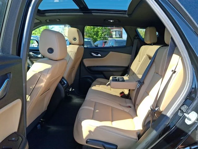 Used 2025 Black Chevrolet Premier image 10