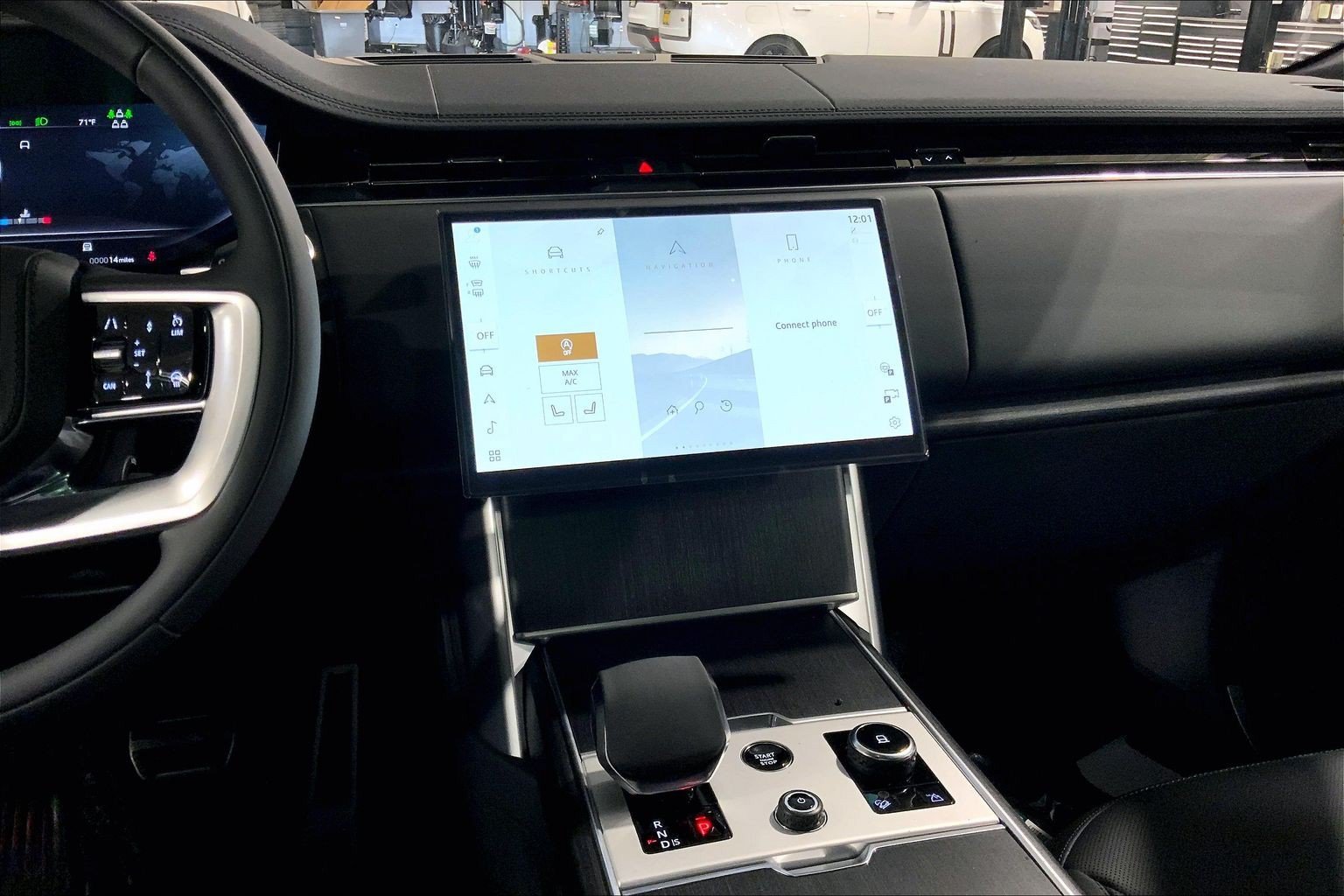 New 2027 Carpathian Grey Land Rover SE image 6
