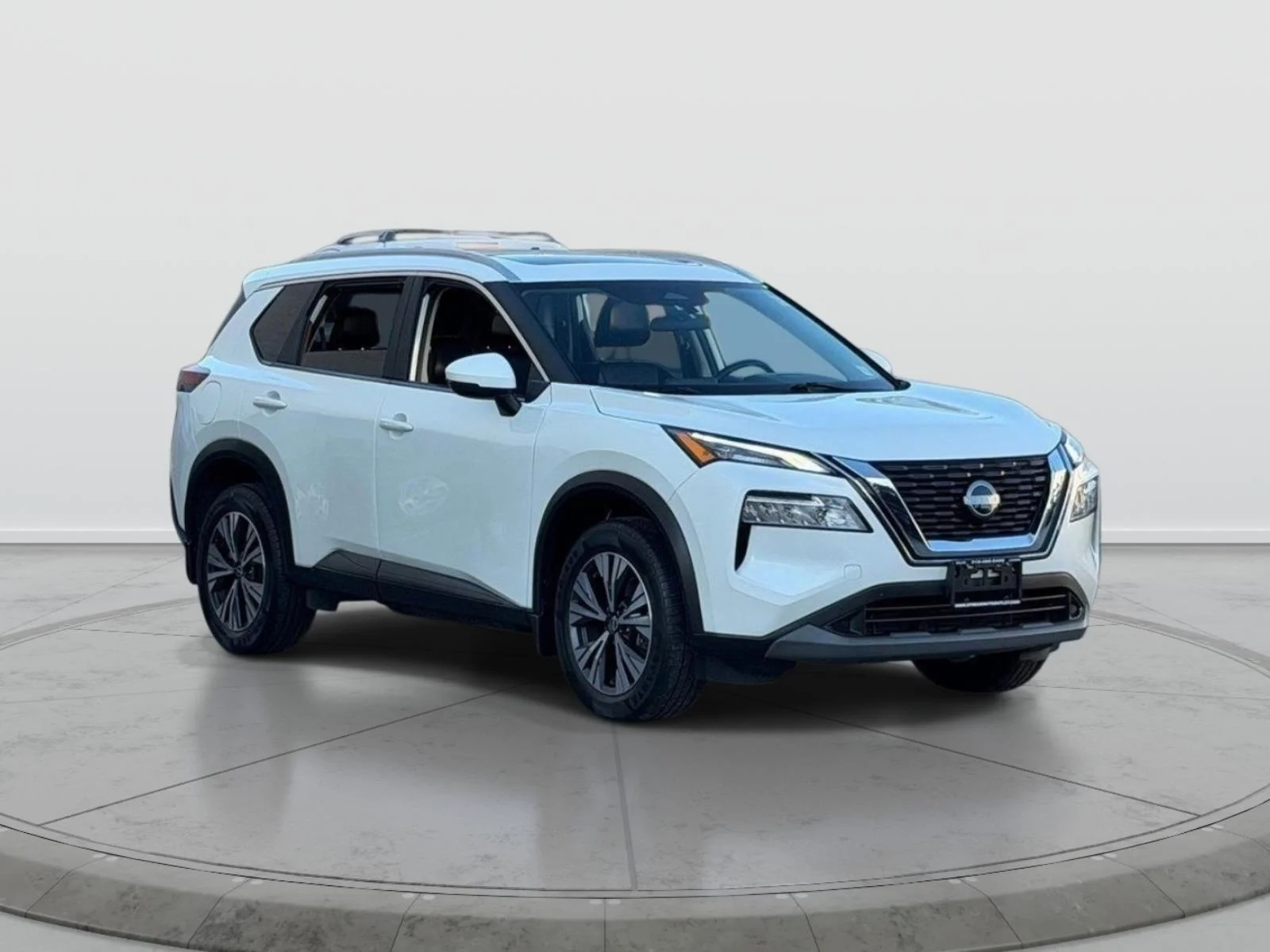 Used 2023 White Nissan SV image 1