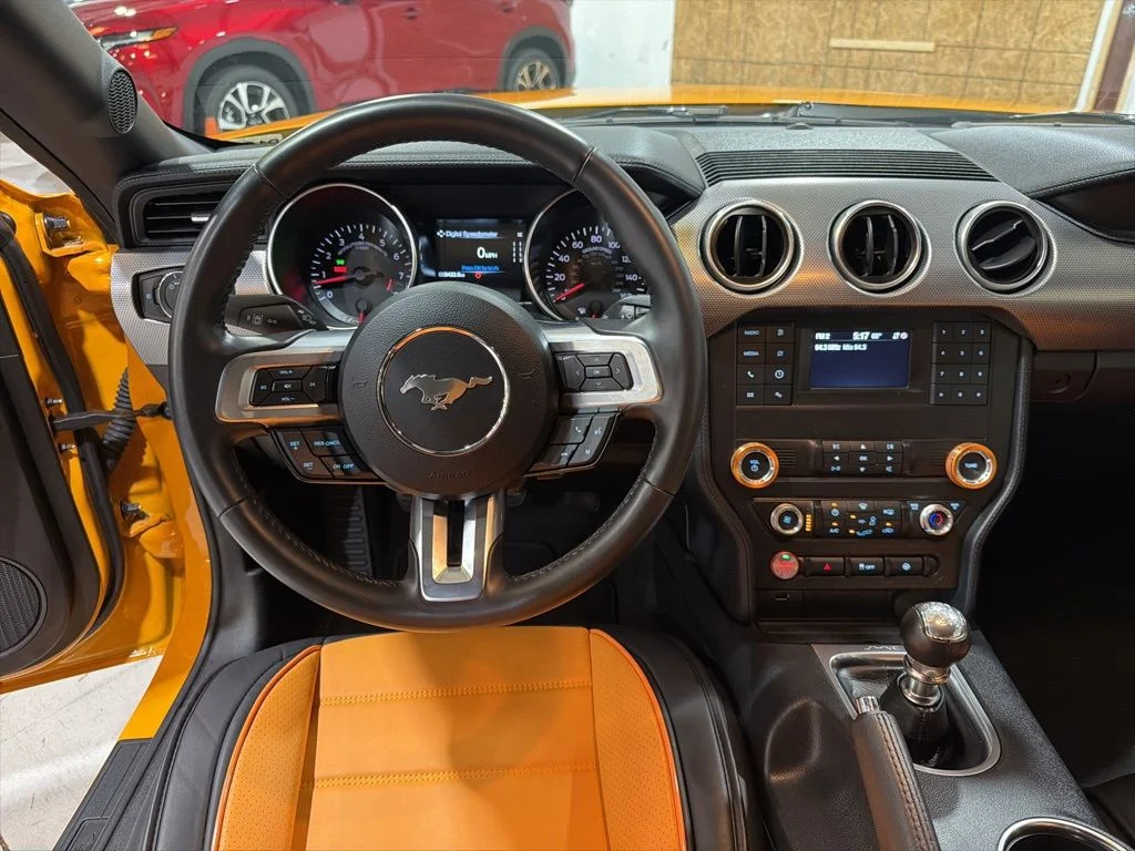 Used 2022 Orange Ford GT image 24