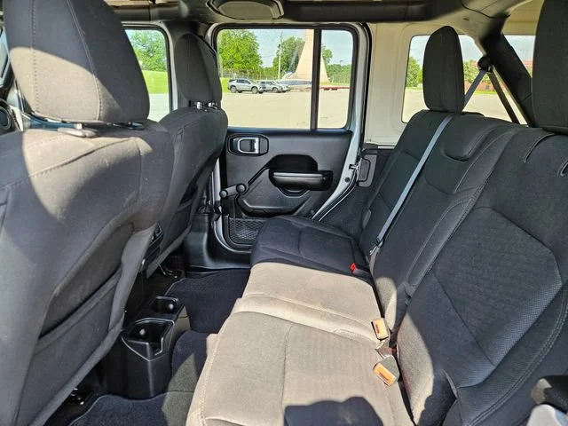 Used 2021 Silver Jeep Unlimited Sport image 25