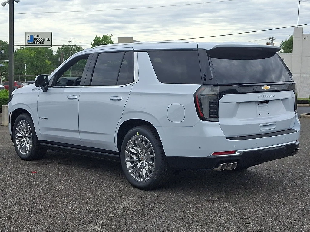 New 2026 Polar White Tricoat Chevrolet High Country image 6
