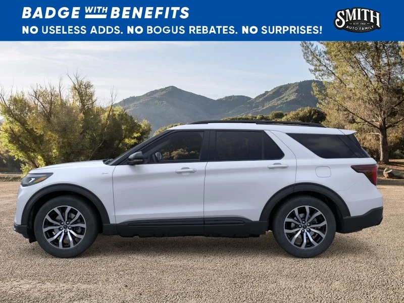 New 2026 Space White Metallic Ford ST-Line image 4