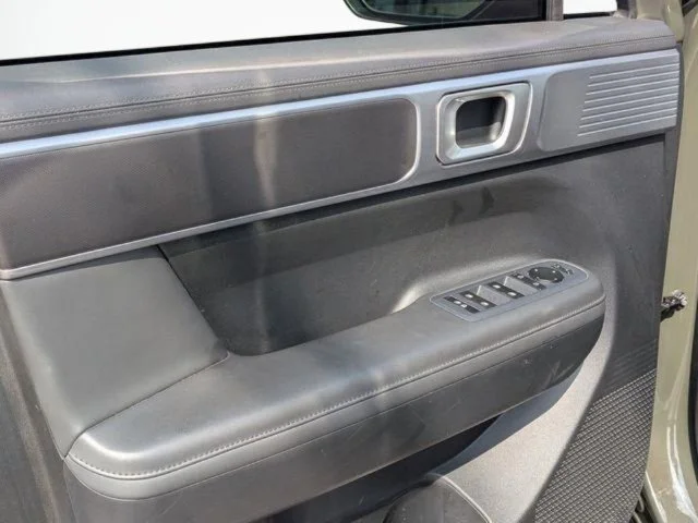 Used 2024 Green Hyundai SEL image 12