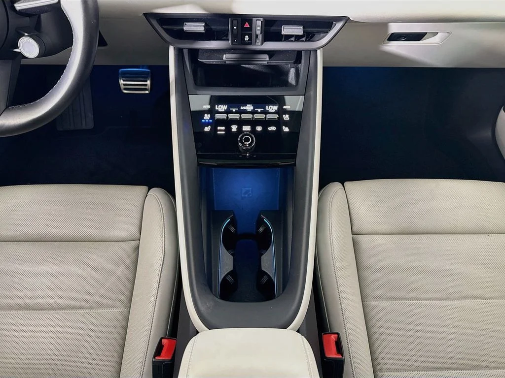 Used 2025 Frozen Blue Metallic Porsche 4S image 16
