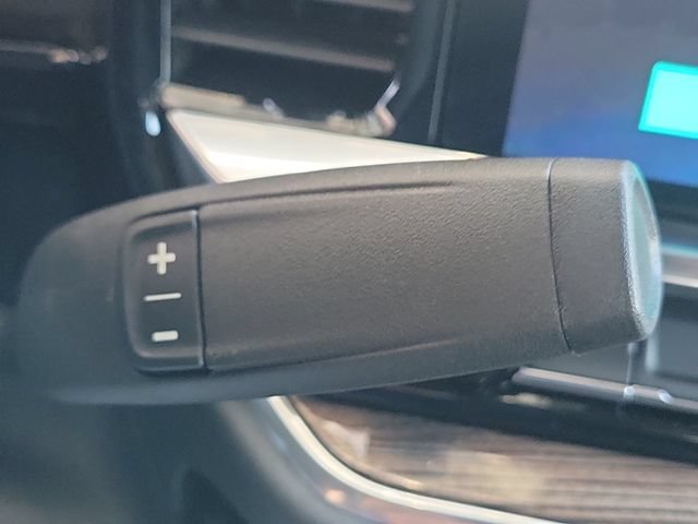 New 2026 Summit White Chevrolet LT image 11