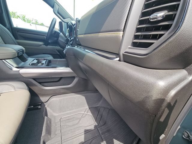 Used 2025 Cypress Gray Chevrolet ZR2 image 31