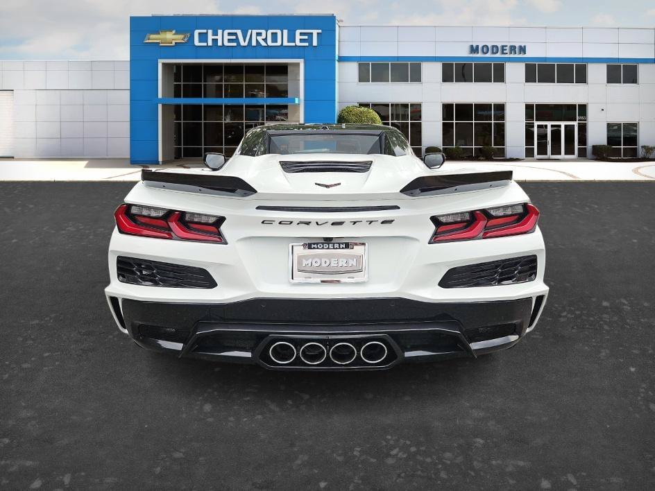 Used 2024 Arctic White Chevrolet 1LZ image 4