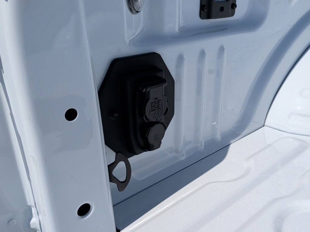 New 2026 Oxford White Ford F-350® Lariat® image 41