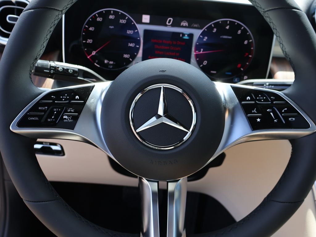 New 2026 Black Mercedes-Benz GLC 300 image 33