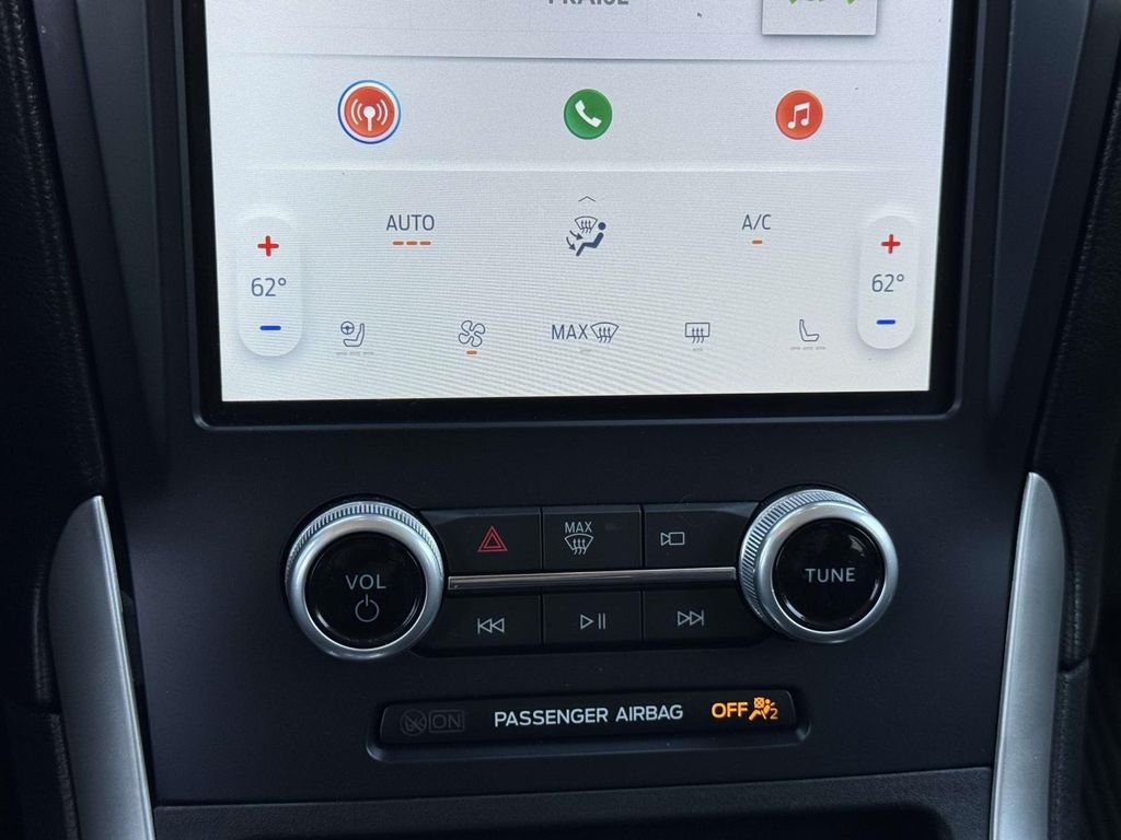 Used 2022 White Ford SEL image 5