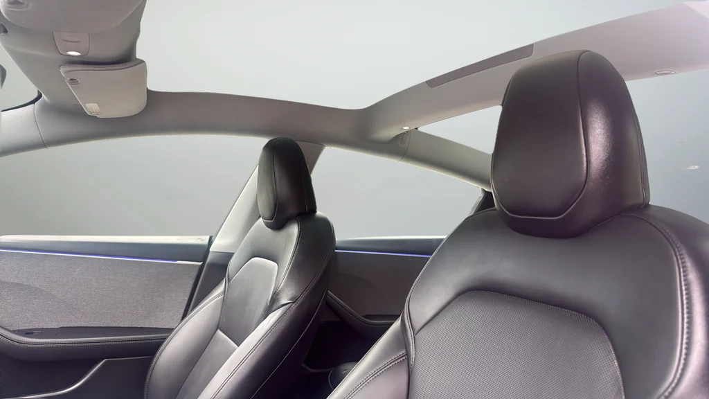 2025 Tesla Model 3 Long Range - Photo 17