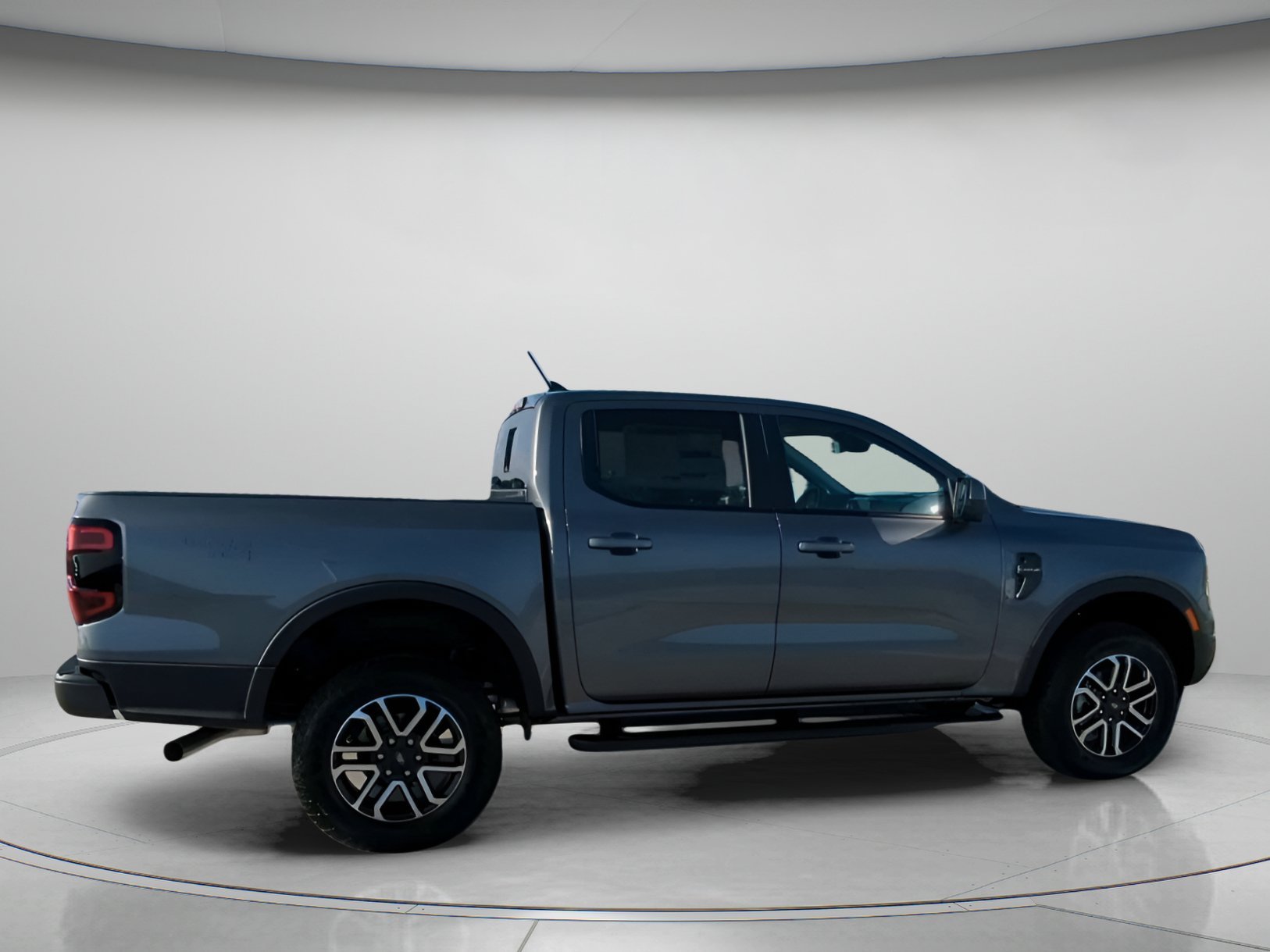 New 2026 Carbonized Gray Metallic Ford Lariat® image 28
