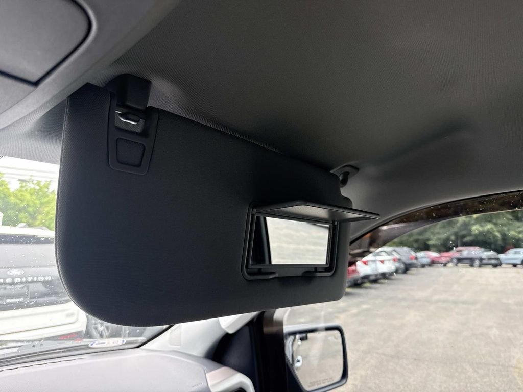 Used 2022 Black Ford XLT image 28