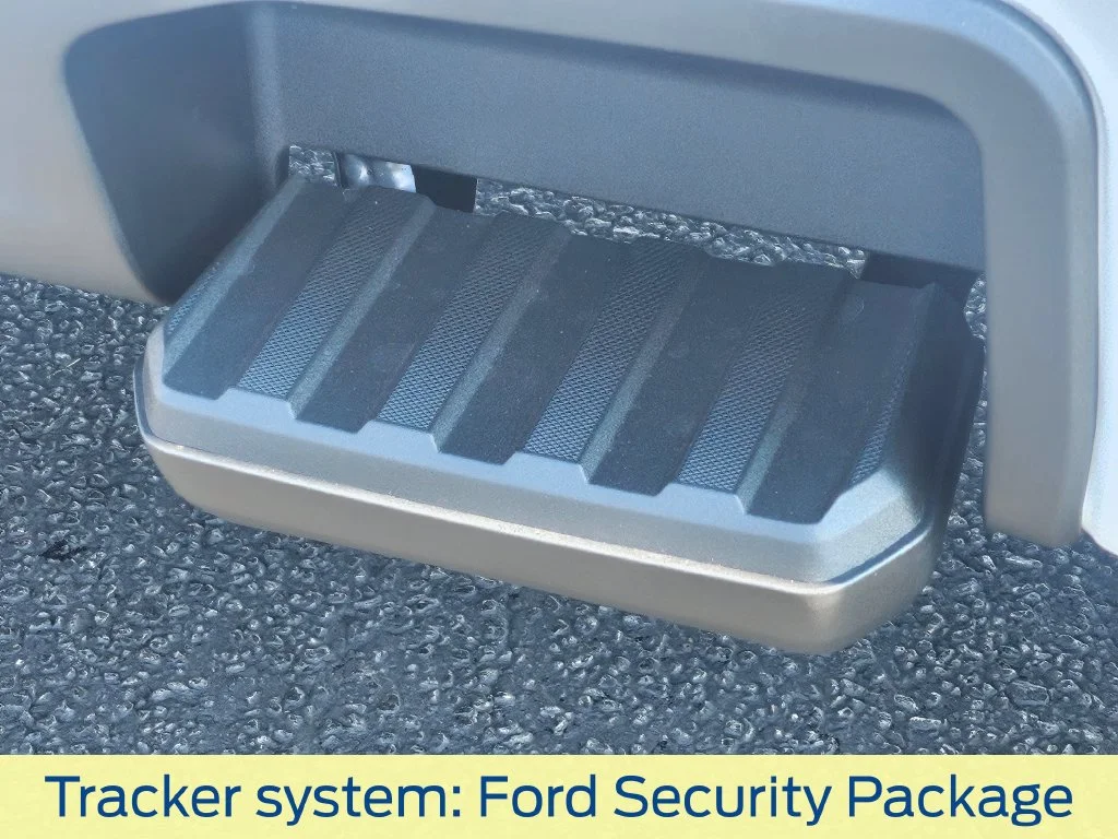 New 2027 Oxford White Ford F-250® XLT image 23