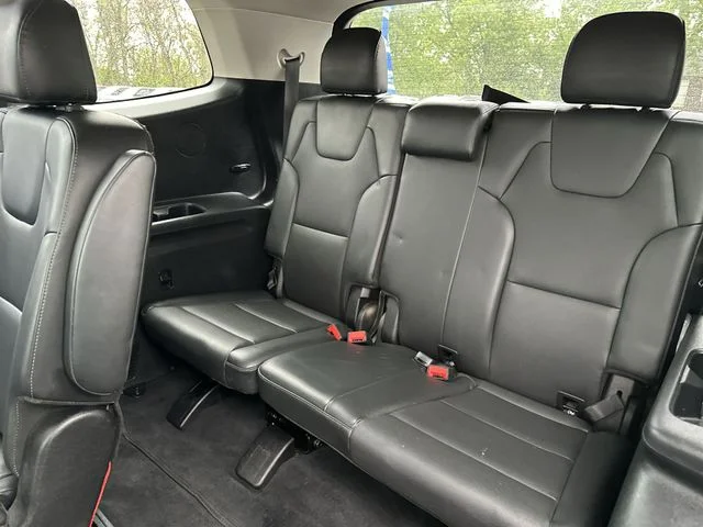 Used 2021 Black Kia S image 27