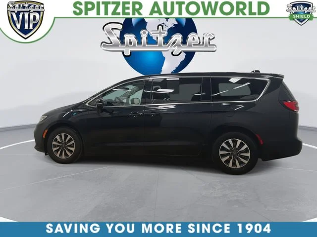 Used 2024 Black Chrysler Select image 7