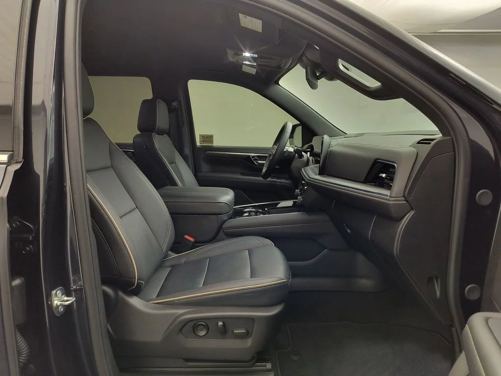 Used 2025 Dark Ash Metallic Chevrolet Premier image 30