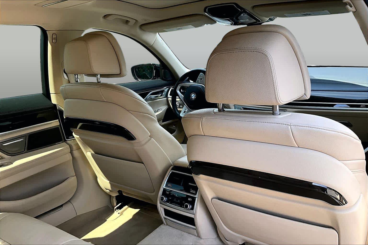 2020 BMW 7 Series 740i - Photo 20