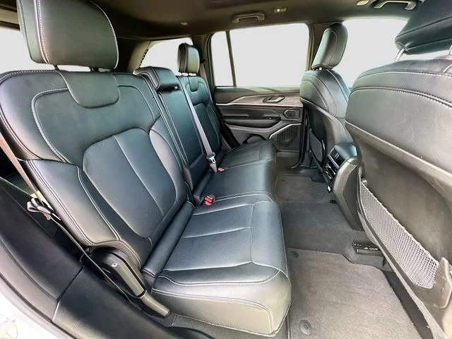 Certified Used 2025 White Jeep Overland image 28