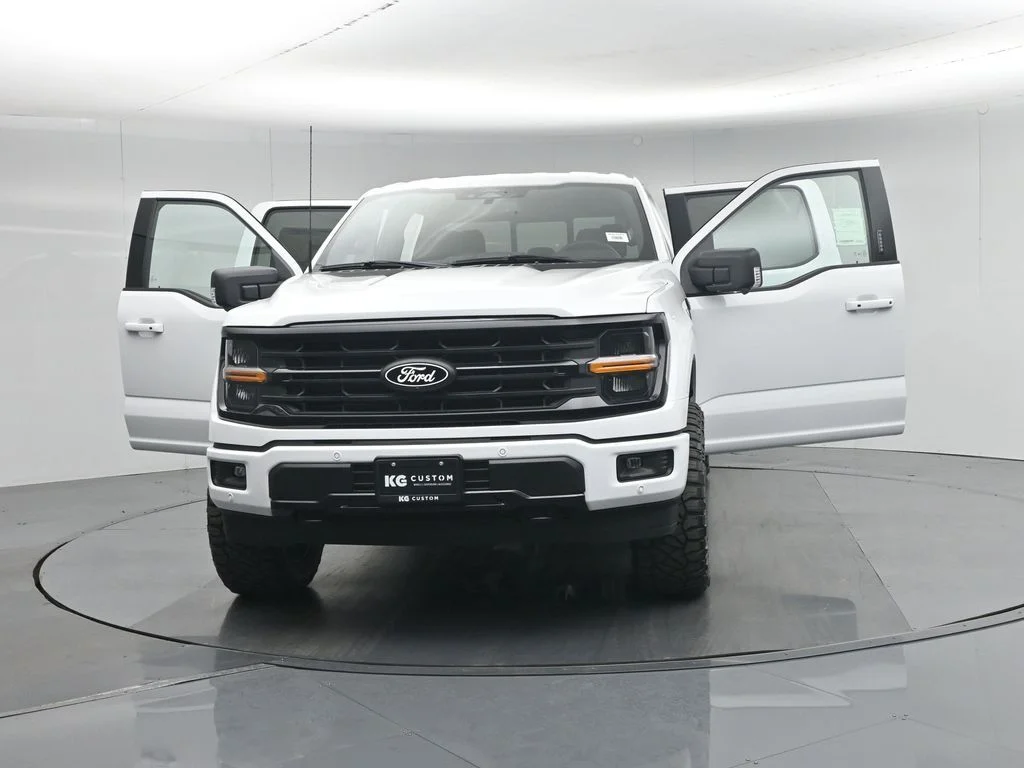 New 2026 Oxford White Ford XLT image 32