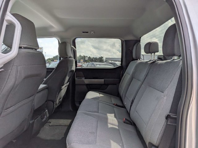 Used 2025 Silver Ford XLT image 13