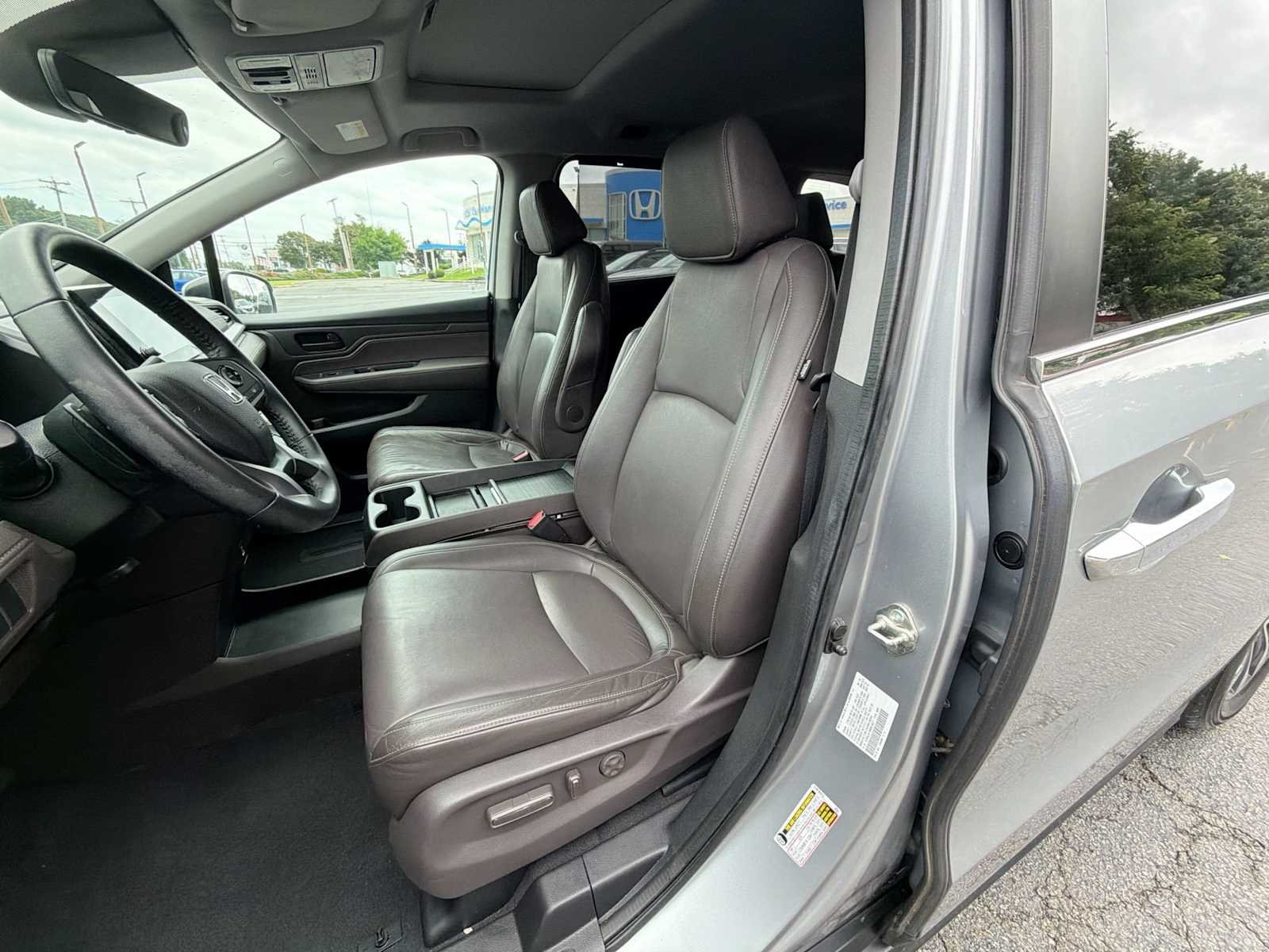 Used 2021 Lunar Silver Metallic Honda EX-L image 21