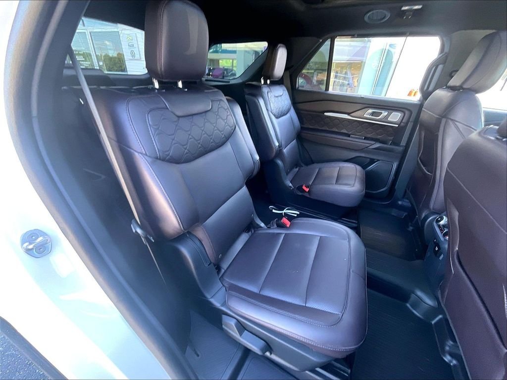 Used 2025 White Ford Platinum image 16