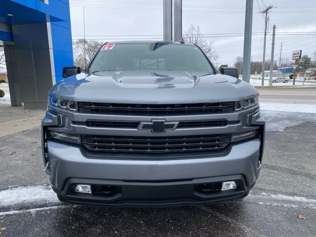 Used 2019 Gray Chevrolet RST image 8