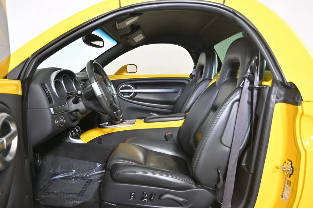 2005 Chevrolet SSR LS - Photo 18