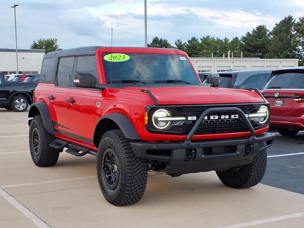 Used 2023 Race Red Ford Wildtrak image 15