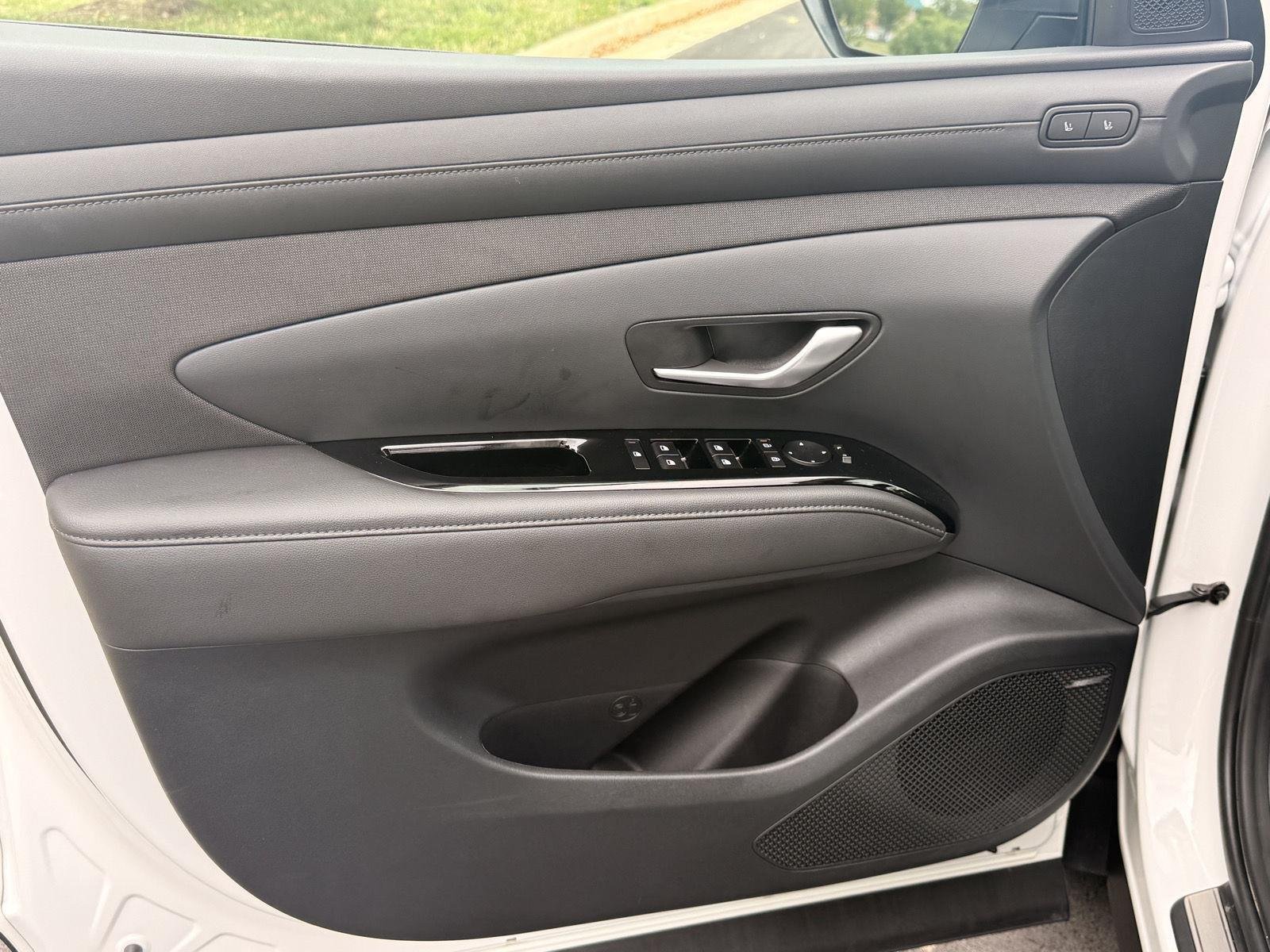 2025 Hyundai Tucson Limited - Photo 12
