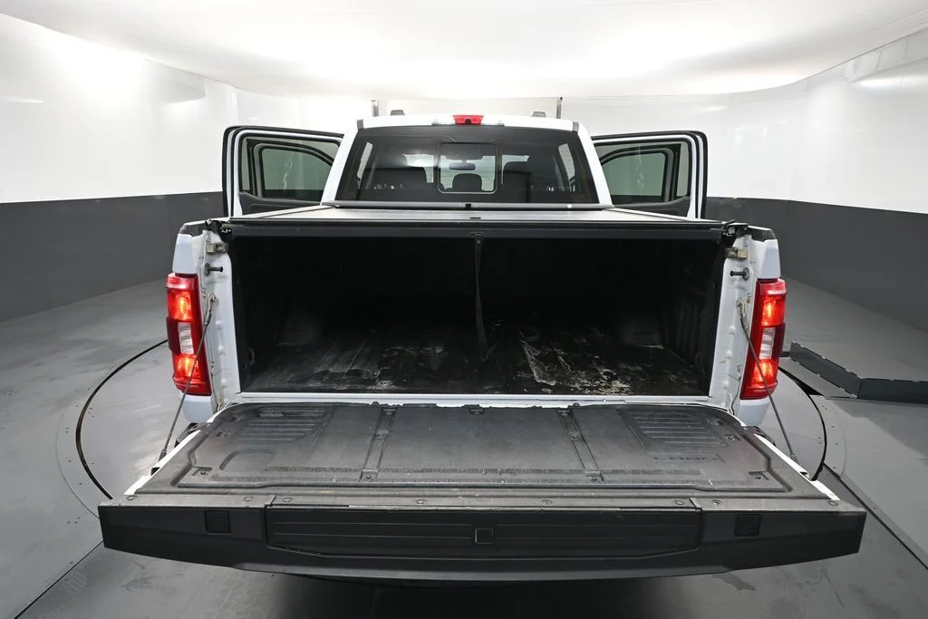 Used 2022 White Ford XLT image 32