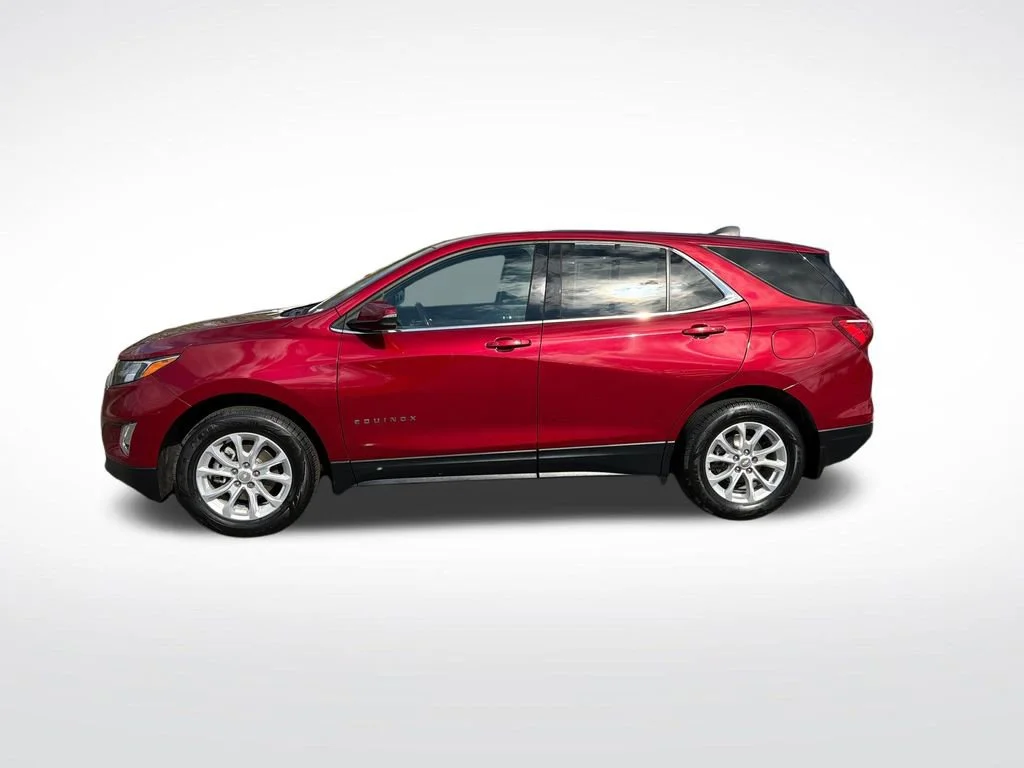 Used 2019 Chevrolet Equinox LT with VIN 3GNAXKEV5KS573754 for sale in Clinton, MI