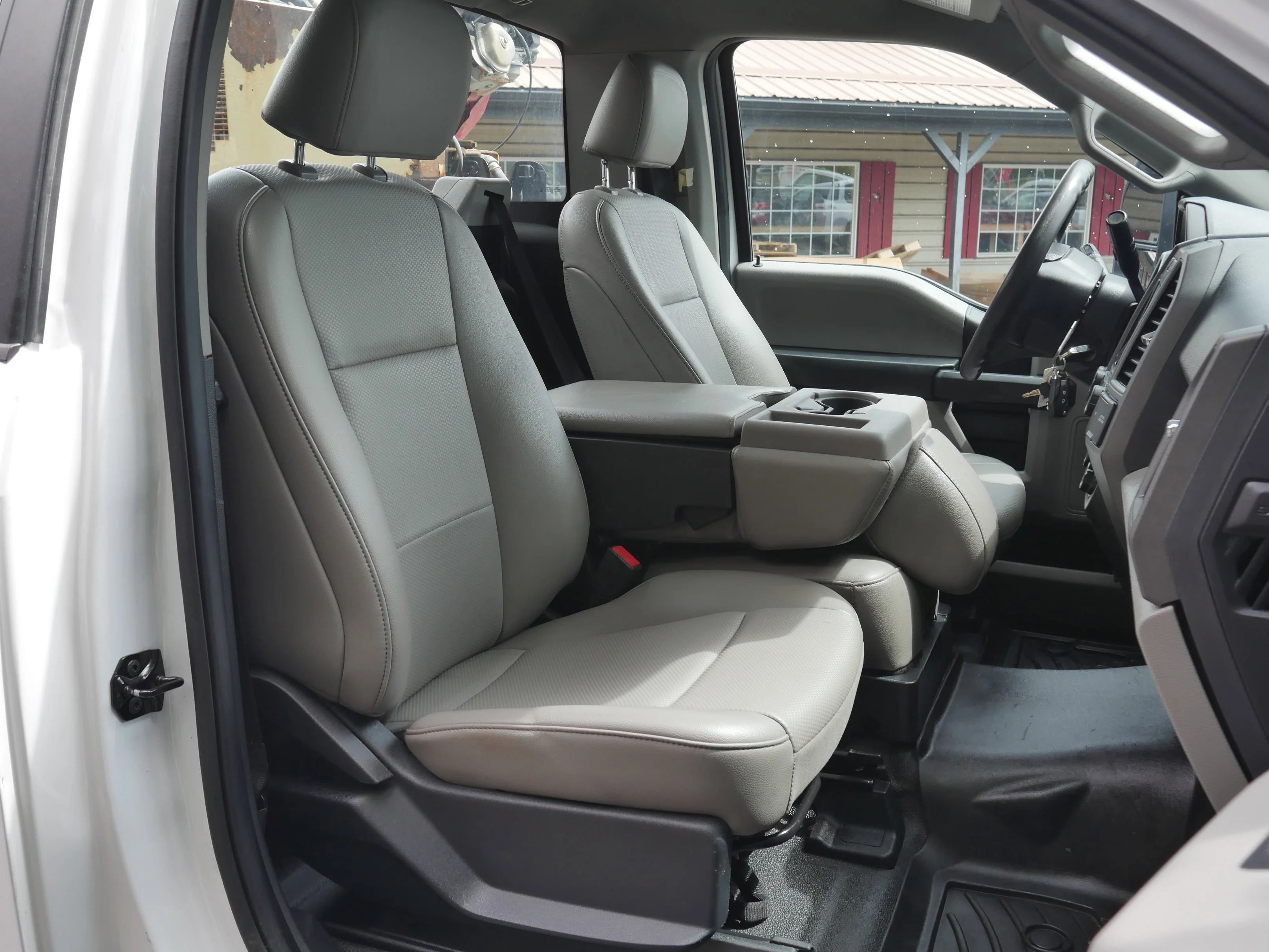 Certified Used 2022 Oxford White Ford XL image 20